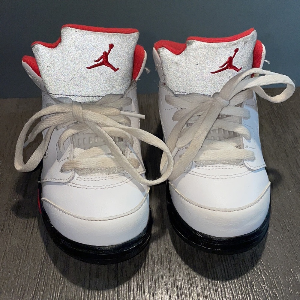 Fire Red 5s - Picture 2 of 5